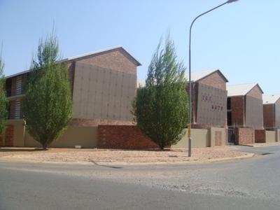 Apartment / Flat For Rent in Dassie Rand, Potchefstroom