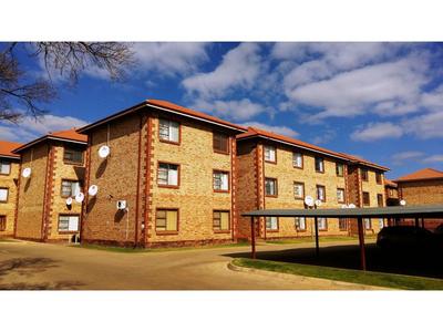 Apartment / Flat For Sale in Potchefstroom Central, Potchefstroom