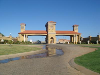 Apartment / Flat For Rent in Tuscany Ridge, Potchefstroom